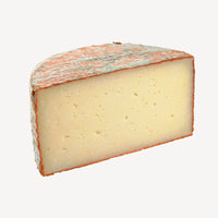 Queso artesanal de oveja con pimentón